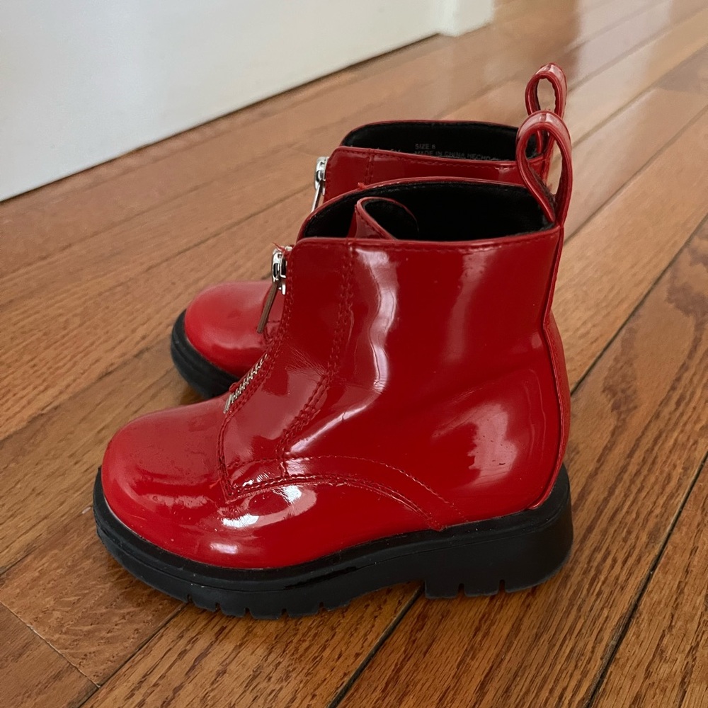 GAP toddler Red Patent Zip Front Boots - Picture 3 of 4